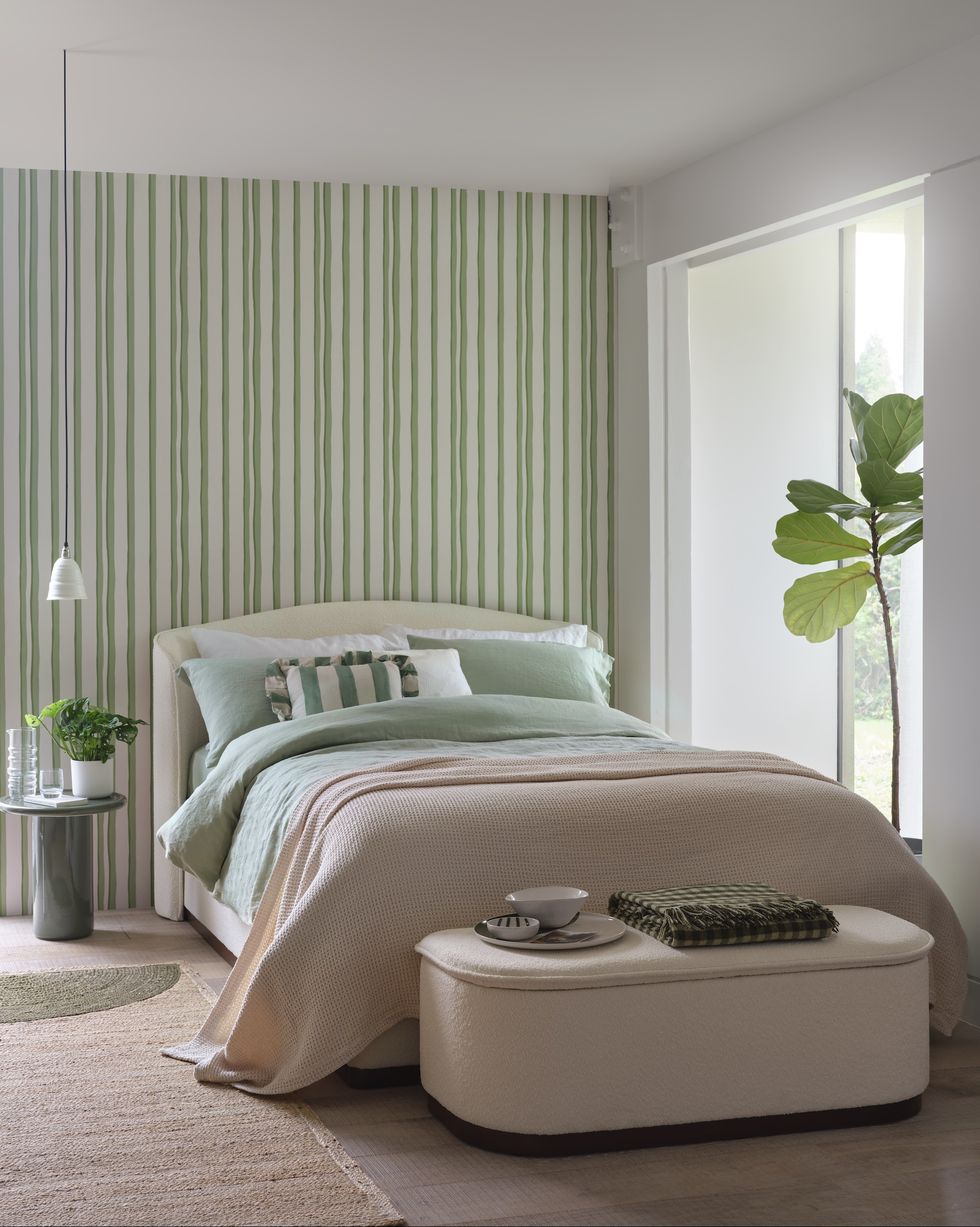дизайн интерьера спальни в зеленых тона 