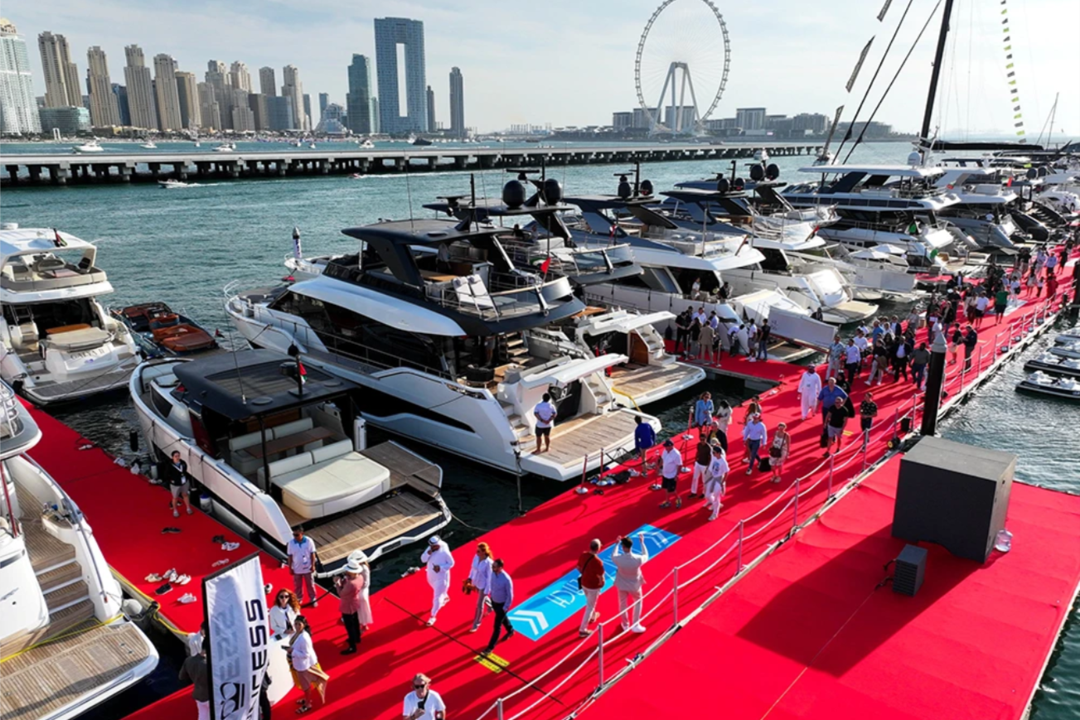 Dubai International Boat Show 2025 — роскошь, инновации и яхтенный образ жизни в сердце Dubai Harbour