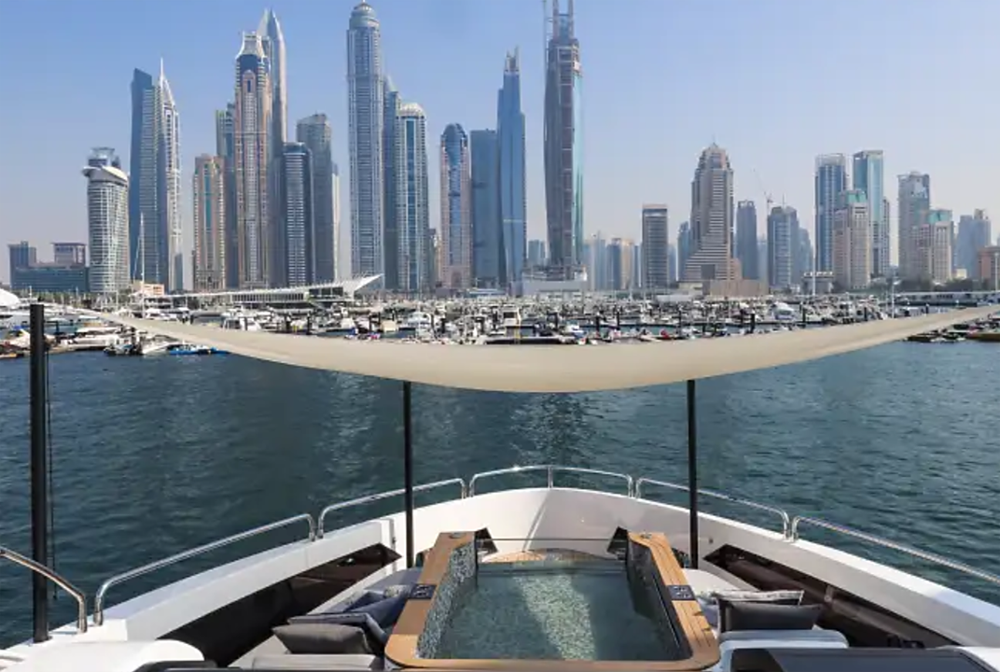 Dubai International Boat Show 2025 — роскошь, инновации и яхтенный образ жизни в сердце Dubai Harbour
