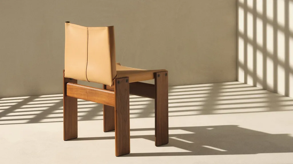 Molteni&C вернули на рынок культовый стул Monk Milan Design Week 2025 Миланская неделя дизайна DECORNEWS.ru